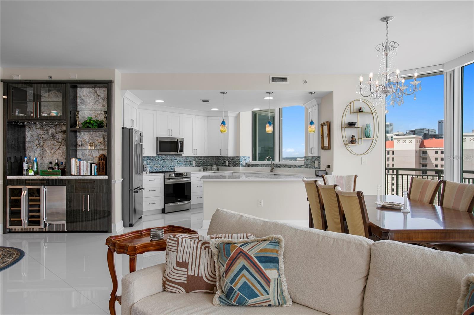 Image 26 of 86 For 450 Knights Run Avenue 1901