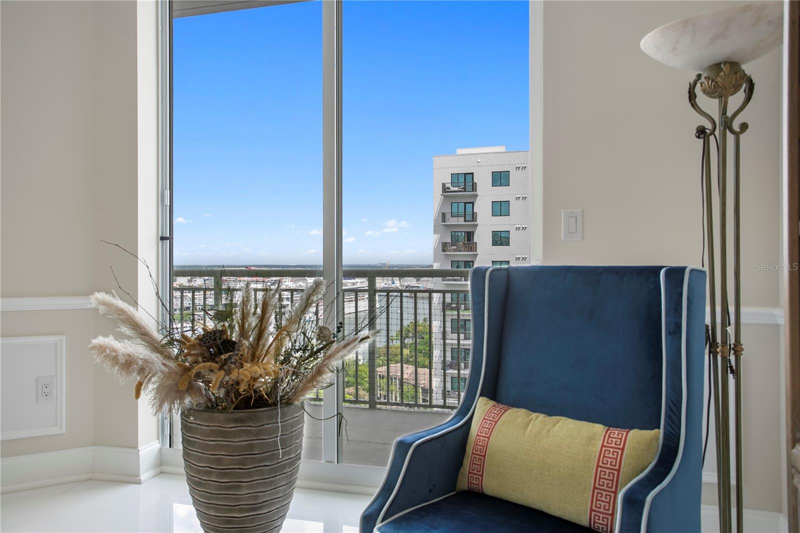 Image 30 of 86 For 450 Knights Run Avenue 1901