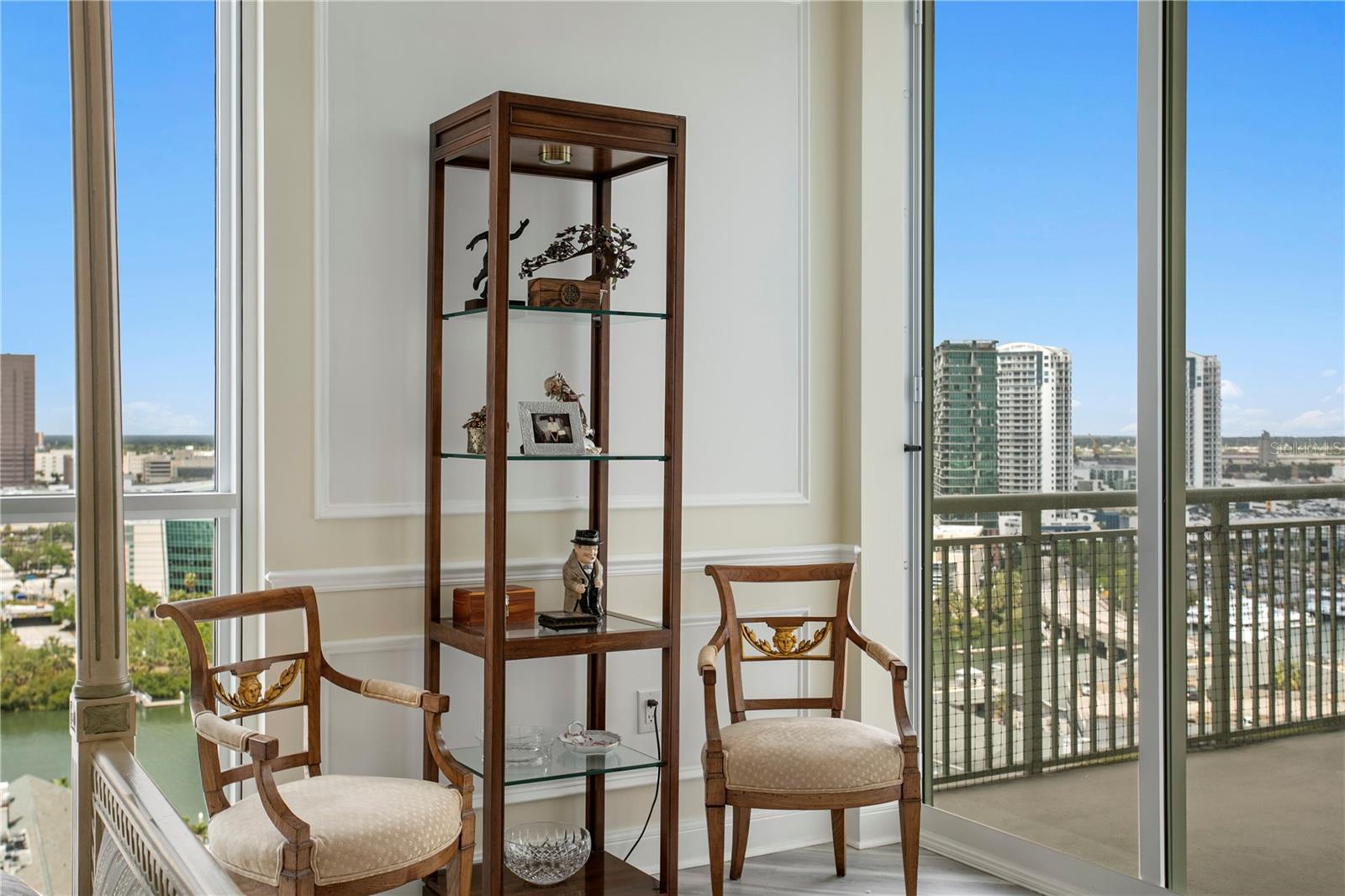 Image 36 of 86 For 450 Knights Run Avenue 1901