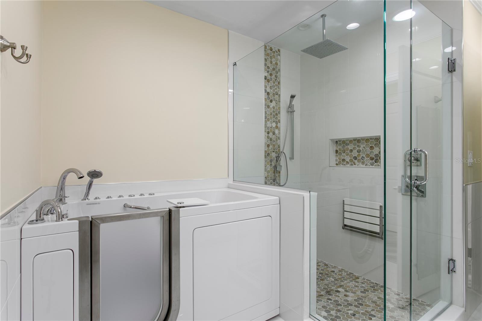 Image 39 of 86 For 450 Knights Run Avenue 1901