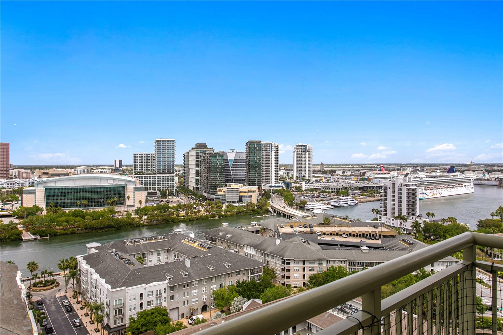 Image 70 of 86 For 450 Knights Run Avenue 1901