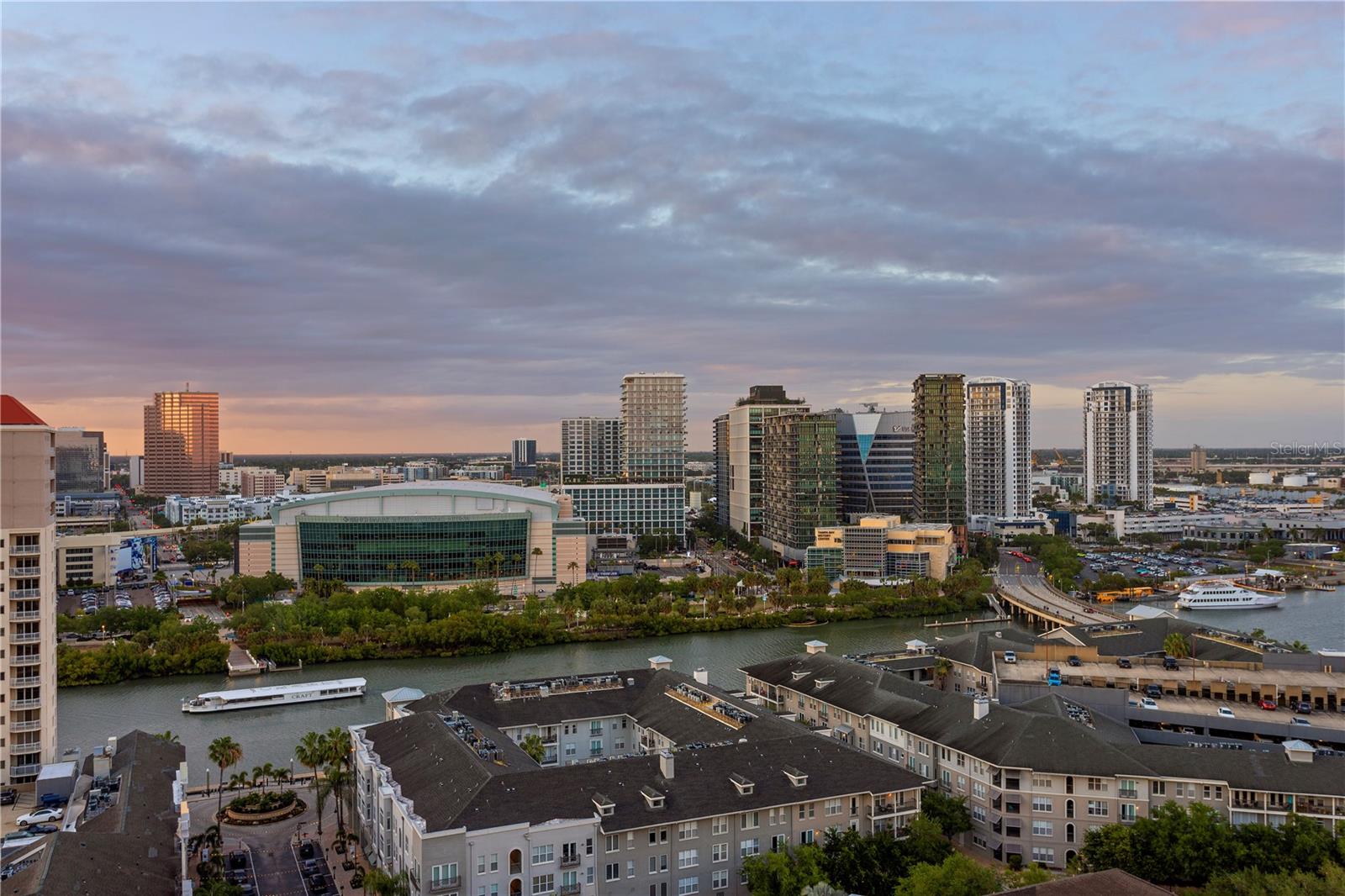 Image 76 of 86 For 450 Knights Run Avenue 1901