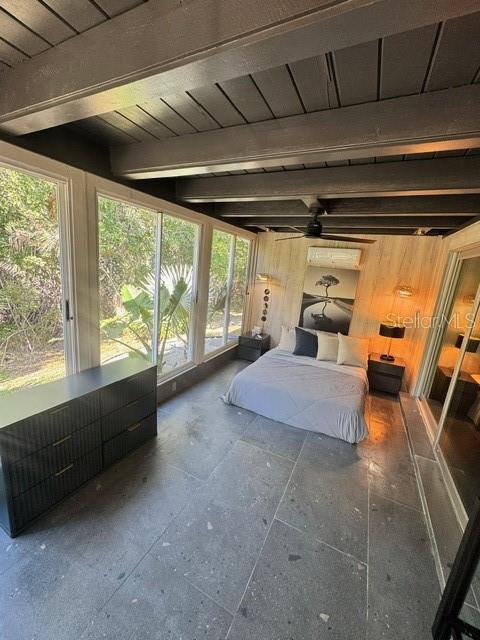 Listing photo id 24 for 541 Spanish Drive N