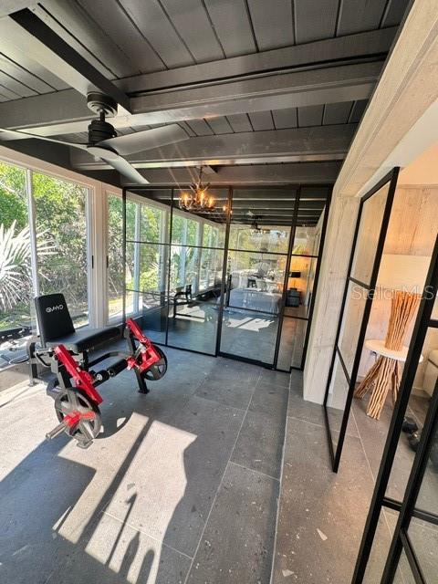 Listing photo id 31 for 541 Spanish Drive N