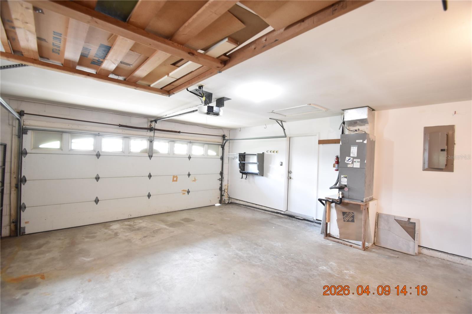 Image 55 of 60 For 8402 Blackstone Court