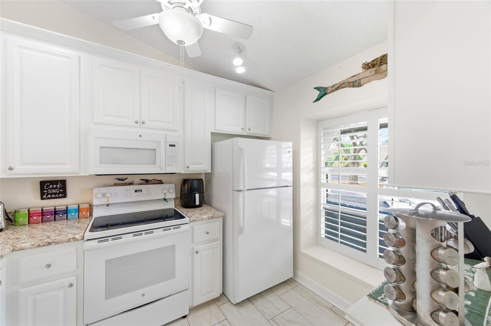 Image 13 of 32 For 3626 Mission Court