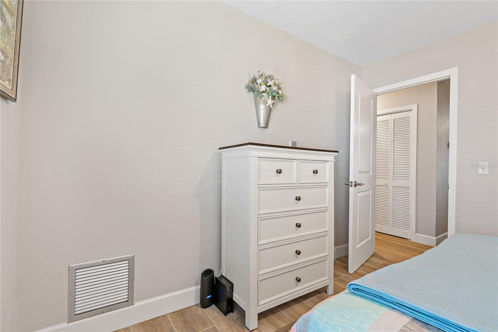 Image 29 of 67 For 340 Moorings Cove Drive 3g