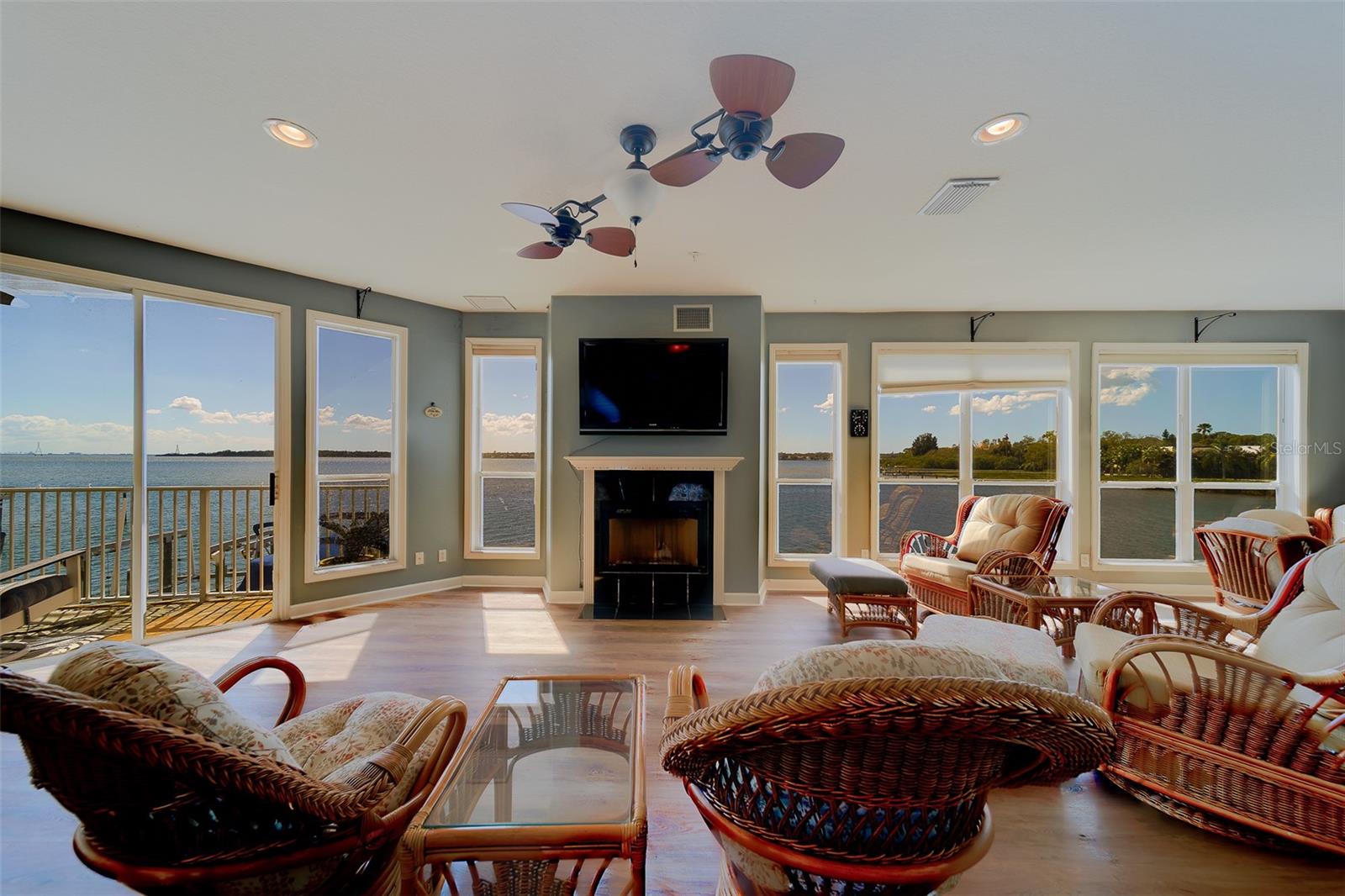 Image 2 of 100 For 138 Brent Circle