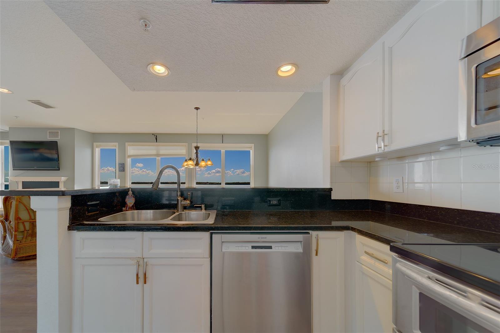 Image 4 of 100 For 138 Brent Circle