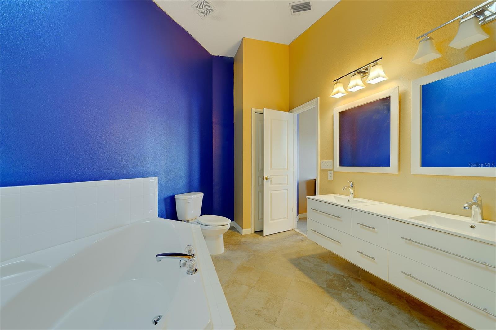 Image 46 of 100 For 138 Brent Circle