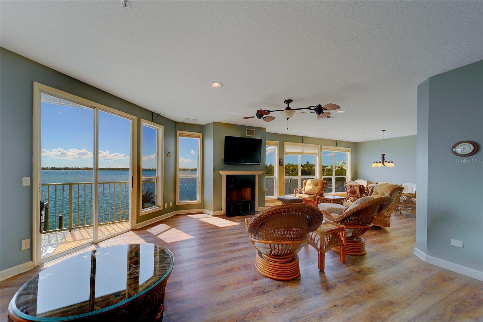 Image 60 of 100 For 138 Brent Circle