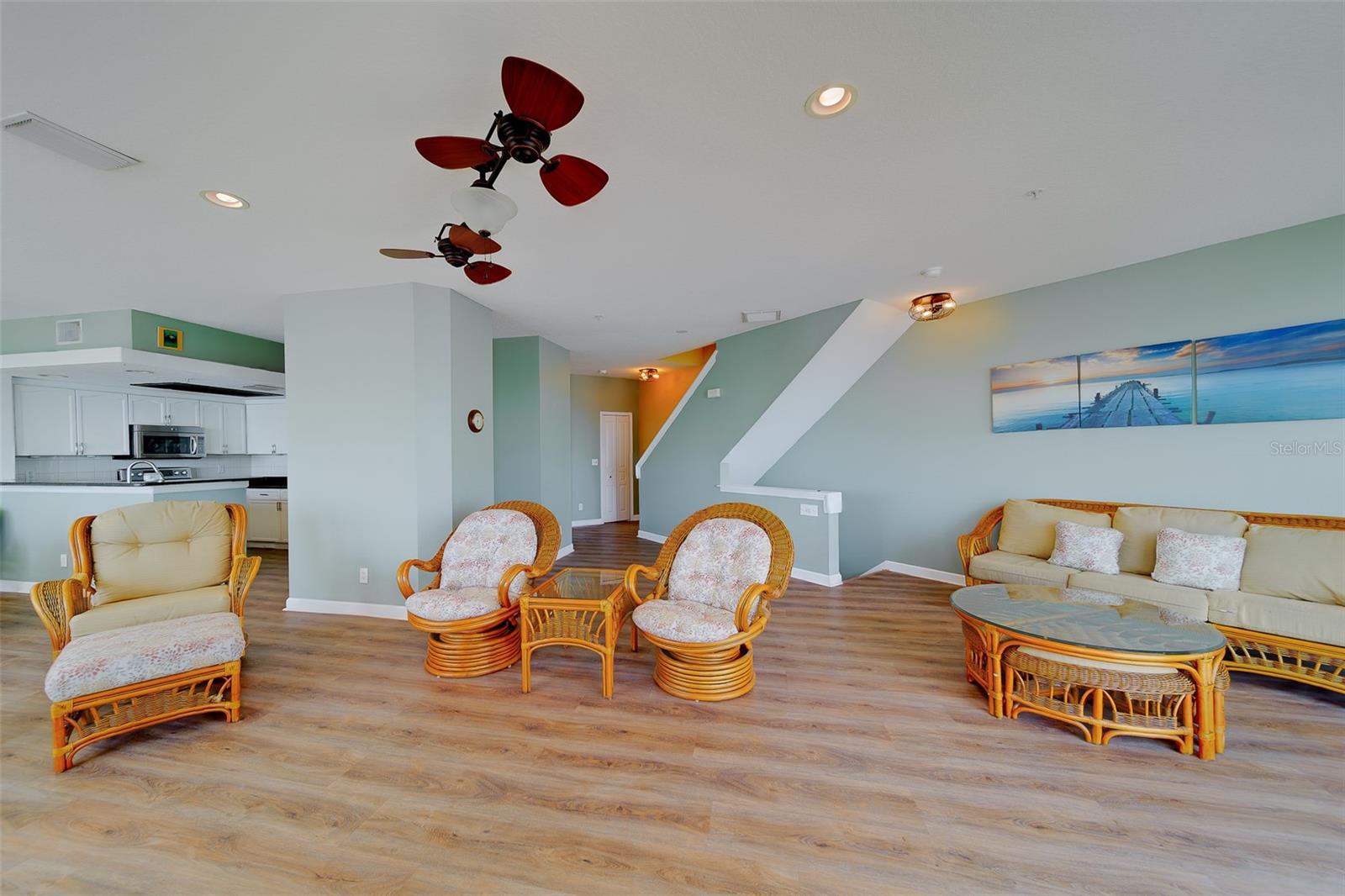 Image 61 of 100 For 138 Brent Circle