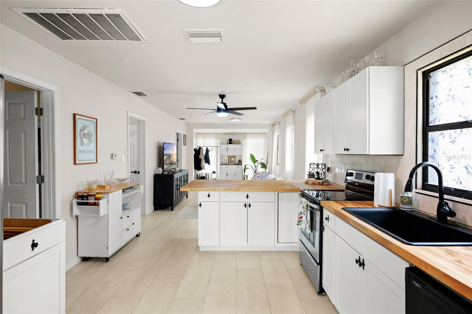 Image 13 of 57 For 504 Calhoun Street