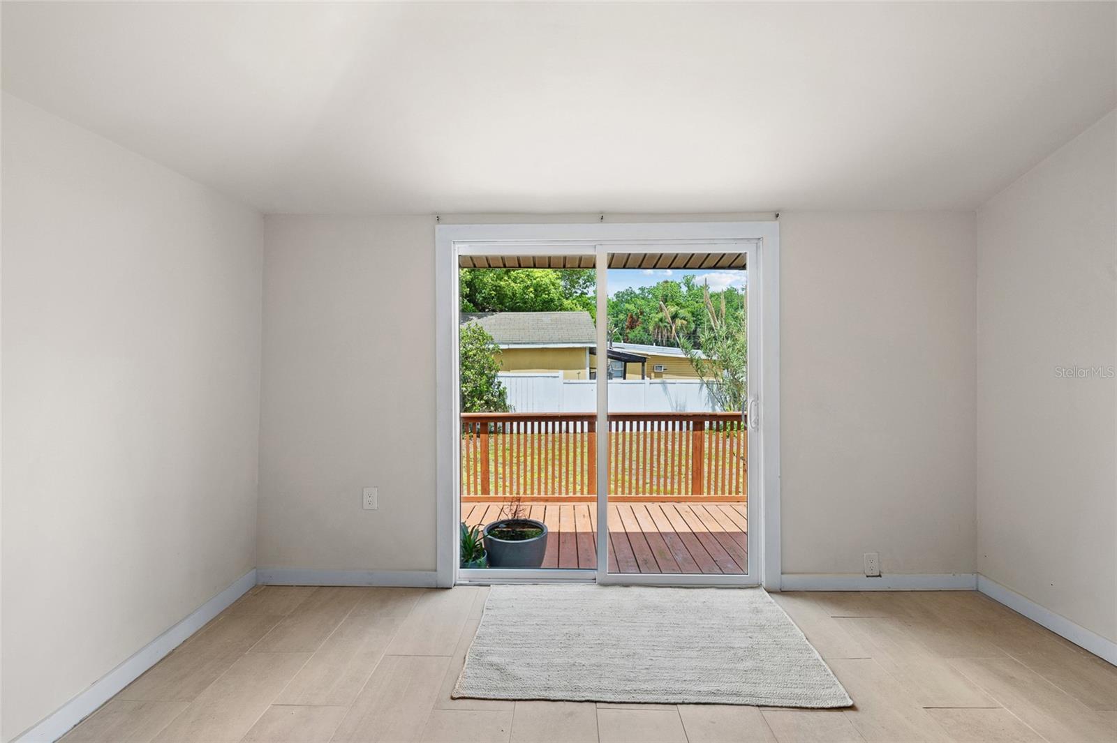 Image 14 of 57 For 504 Calhoun Street