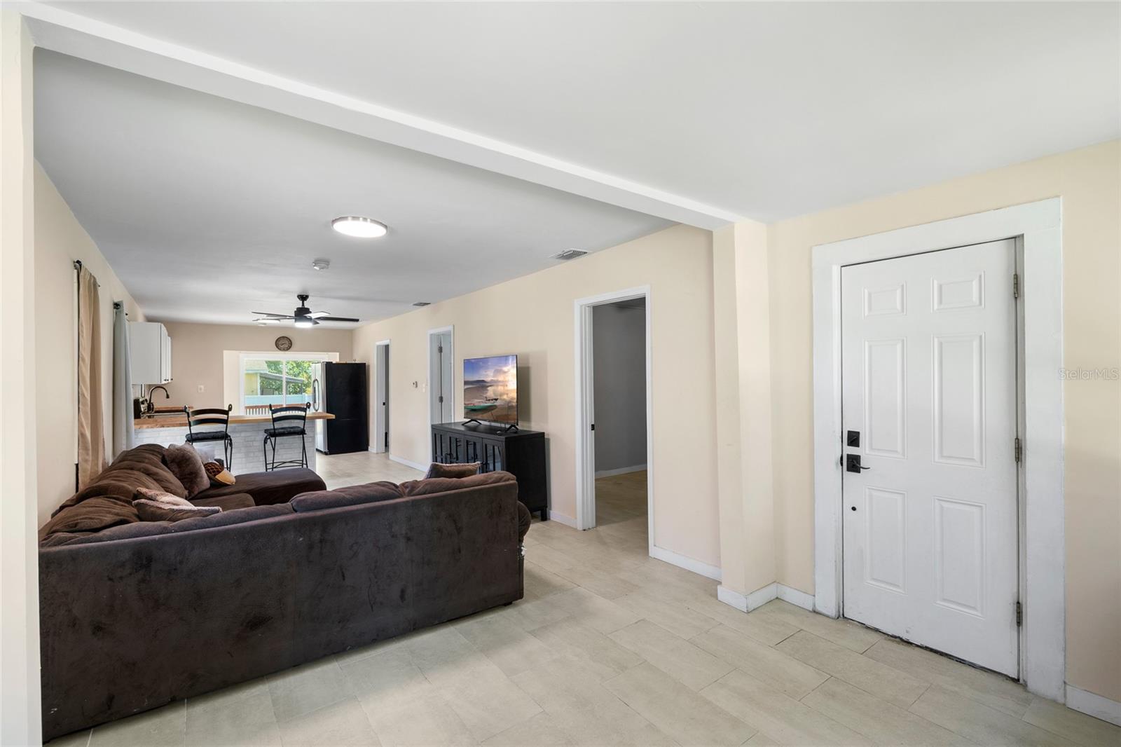 Image 16 of 57 For 504 Calhoun Street