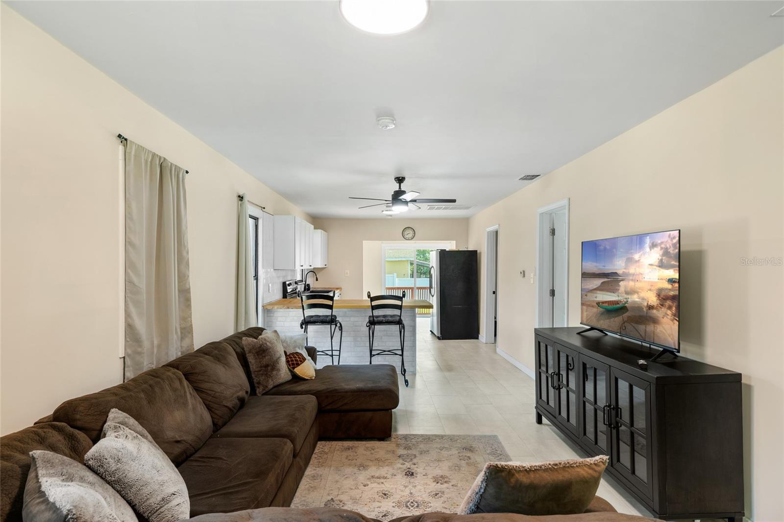 Image 17 of 57 For 504 Calhoun Street