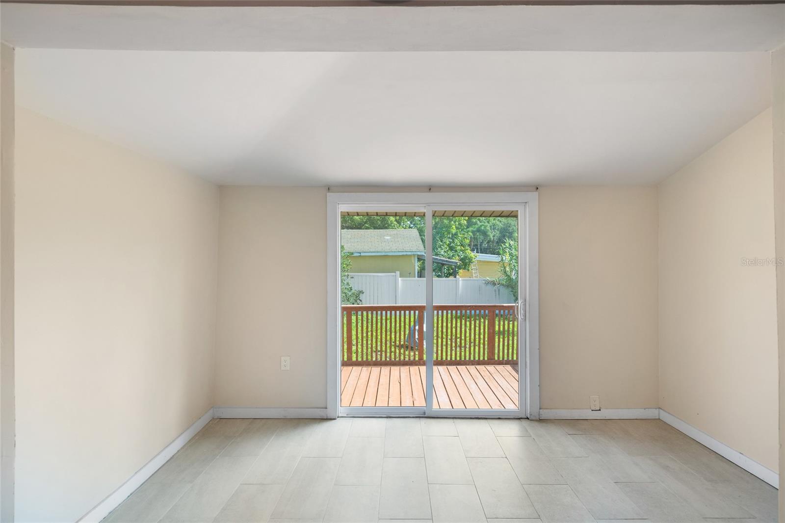 Image 24 of 57 For 504 Calhoun Street