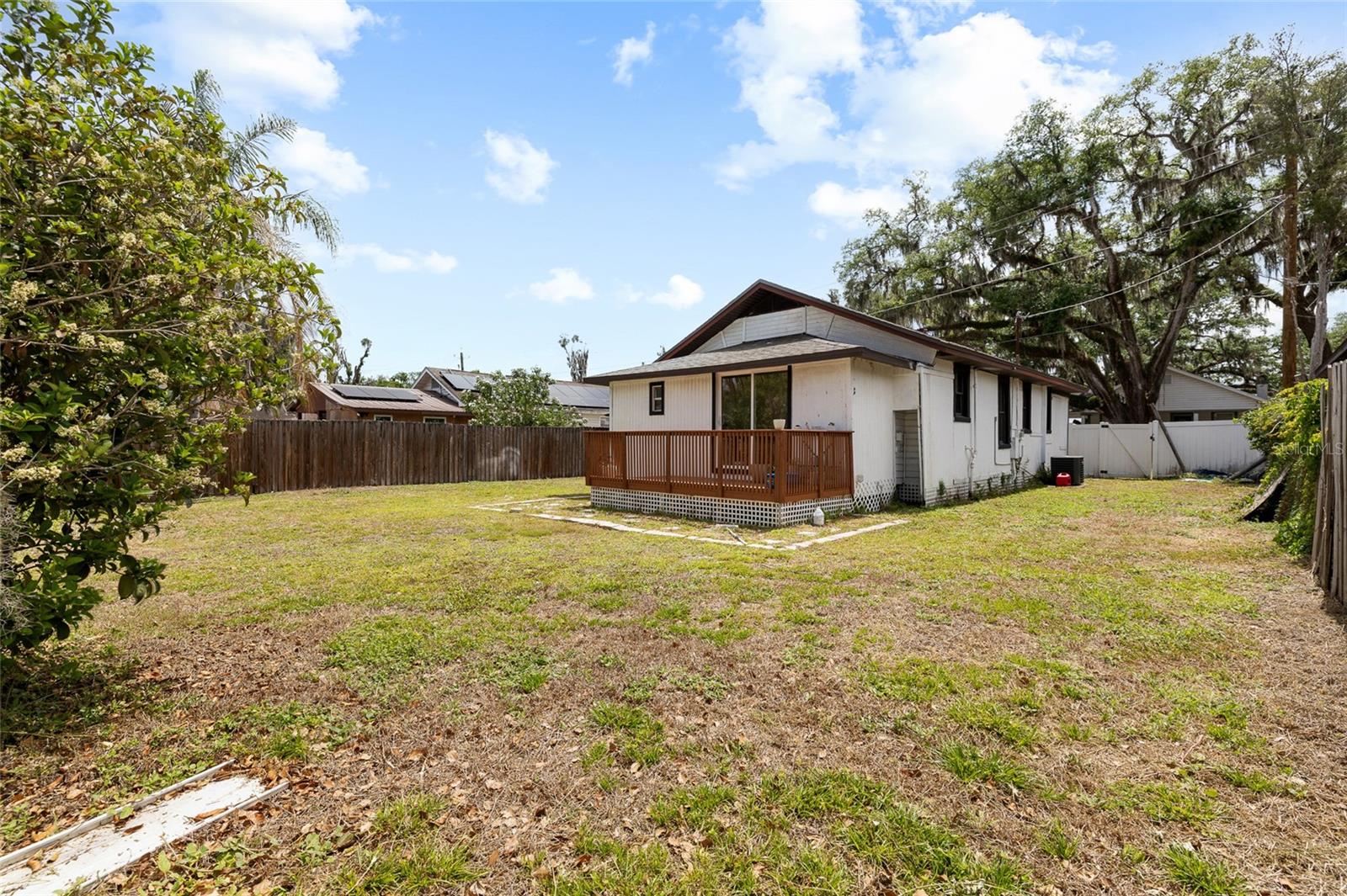 Image 42 of 57 For 504 Calhoun Street