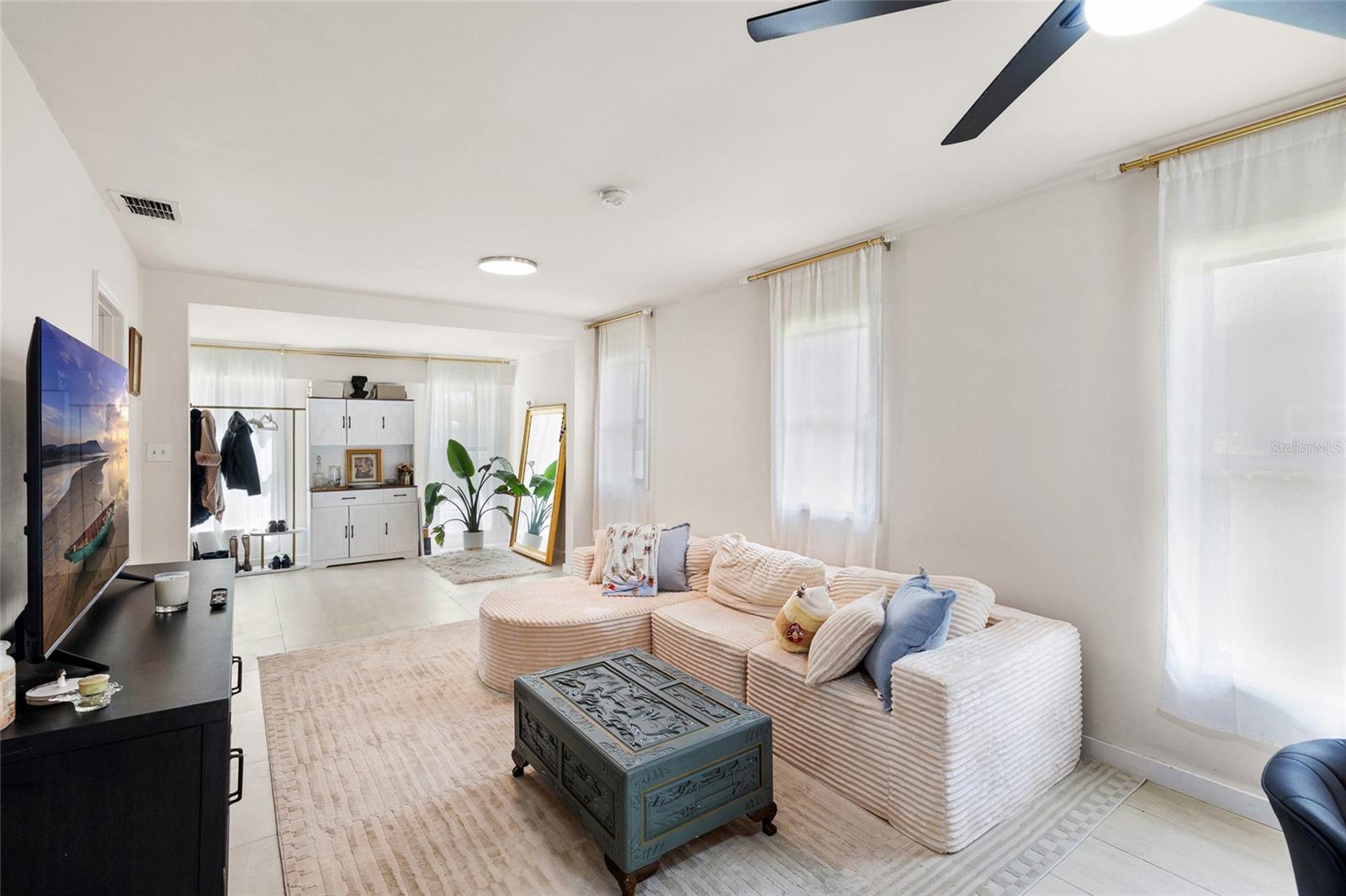 Image 8 of 57 For 504 Calhoun Street