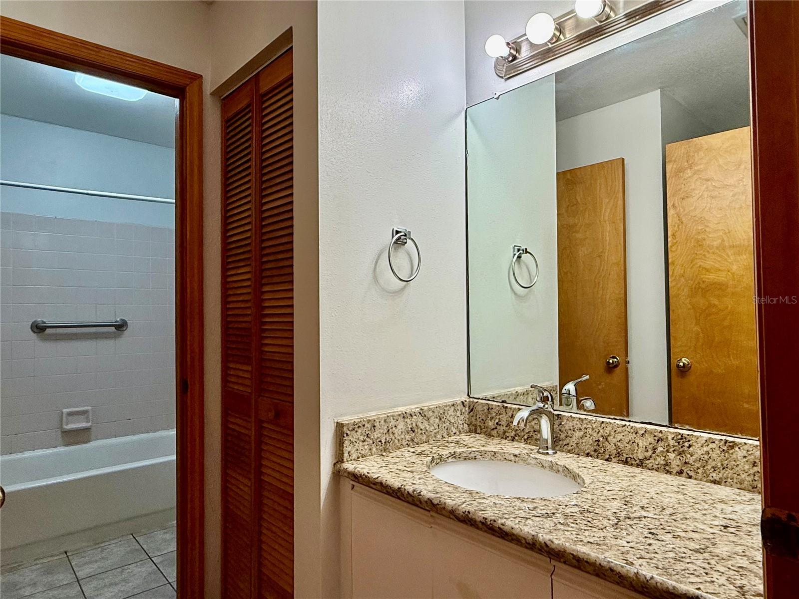 Image 19 of 33 For 6437 93rd Terrace N 5003