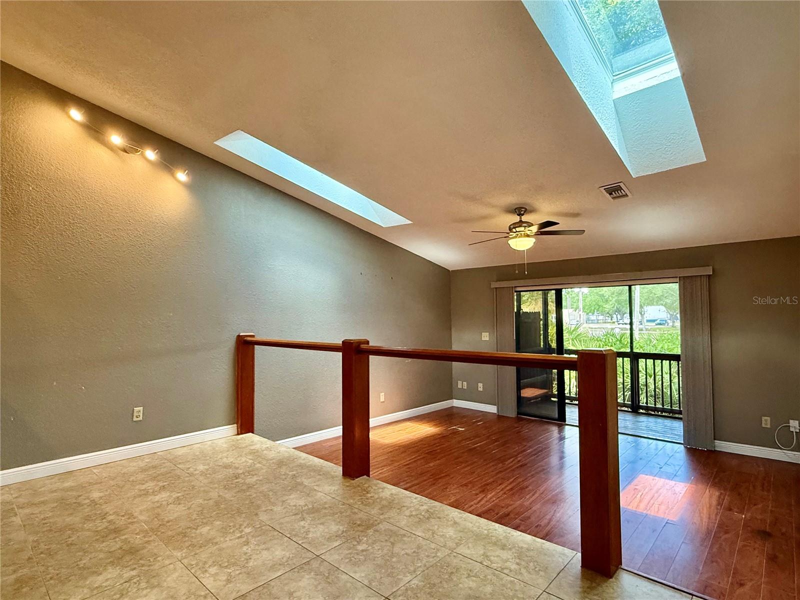 Image 2 of 33 For 6437 93rd Terrace N 5003