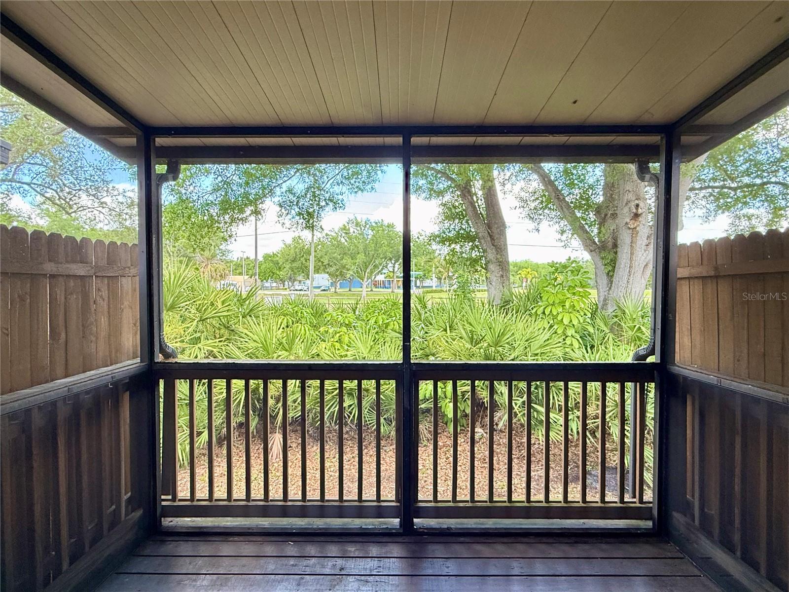 Image 22 of 33 For 6437 93rd Terrace N 5003