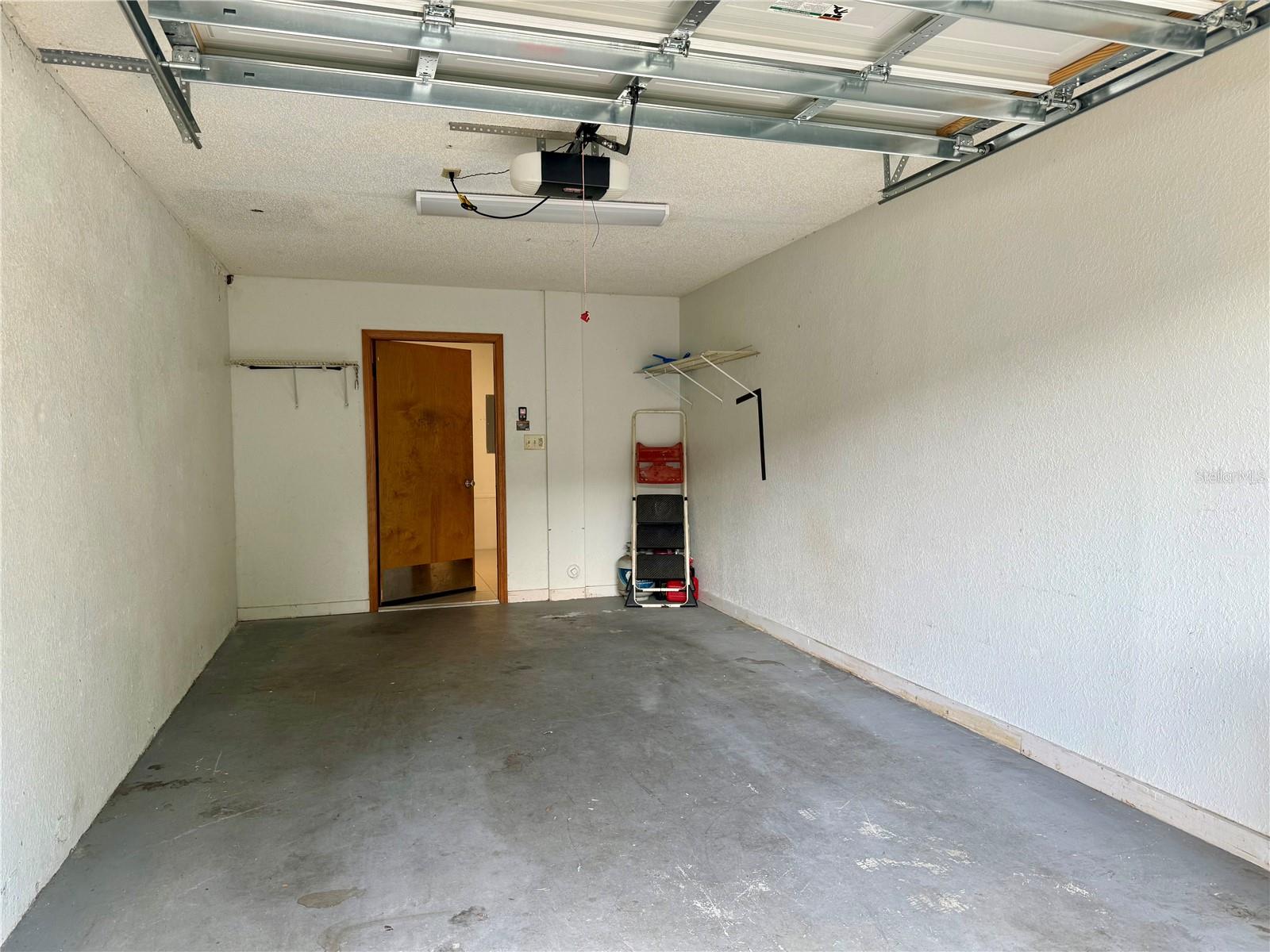 Image 27 of 33 For 6437 93rd Terrace N 5003