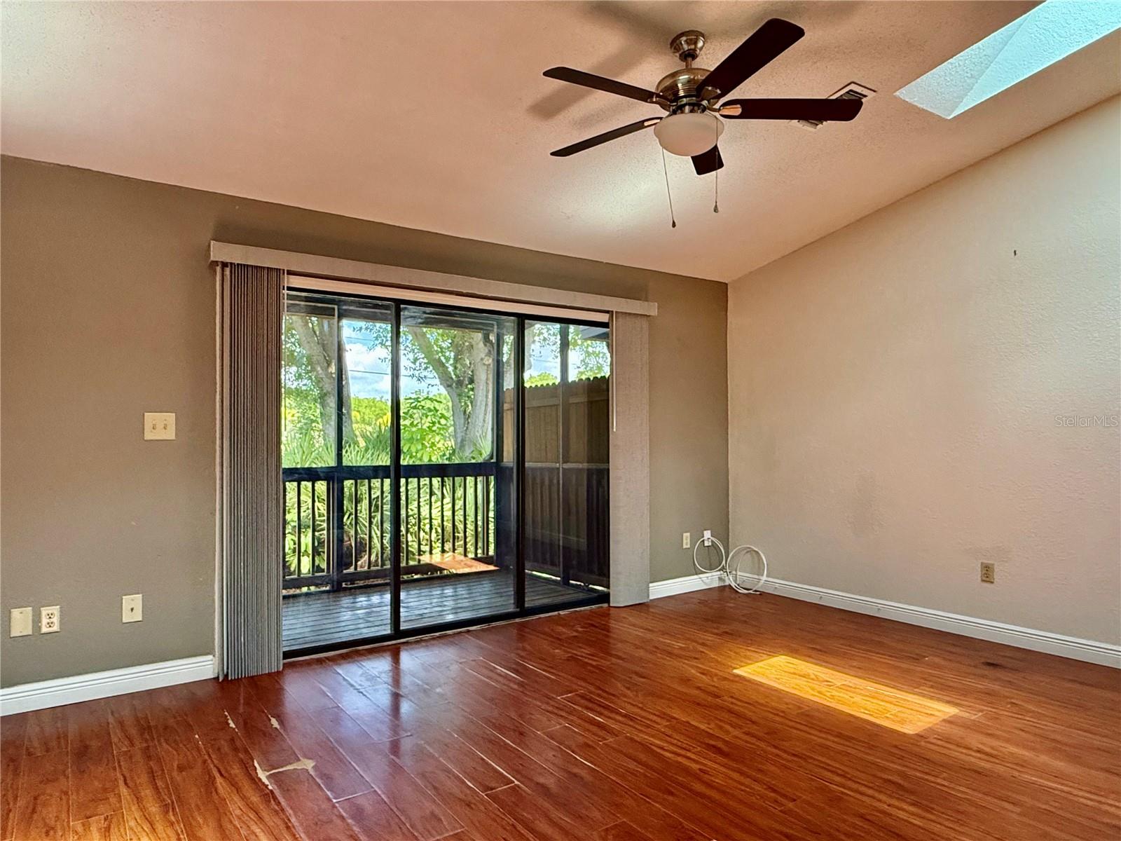 Image 6 of 33 For 6437 93rd Terrace N 5003