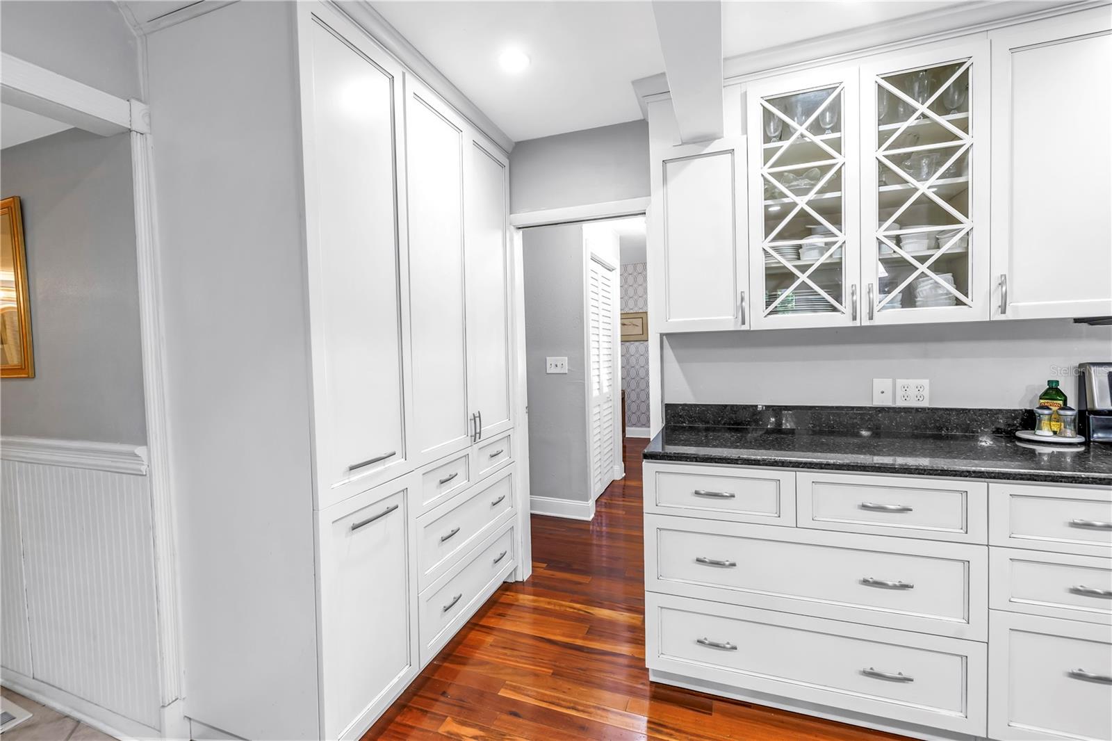 Image 10 of 33 For 6505 Cedar Street Ne