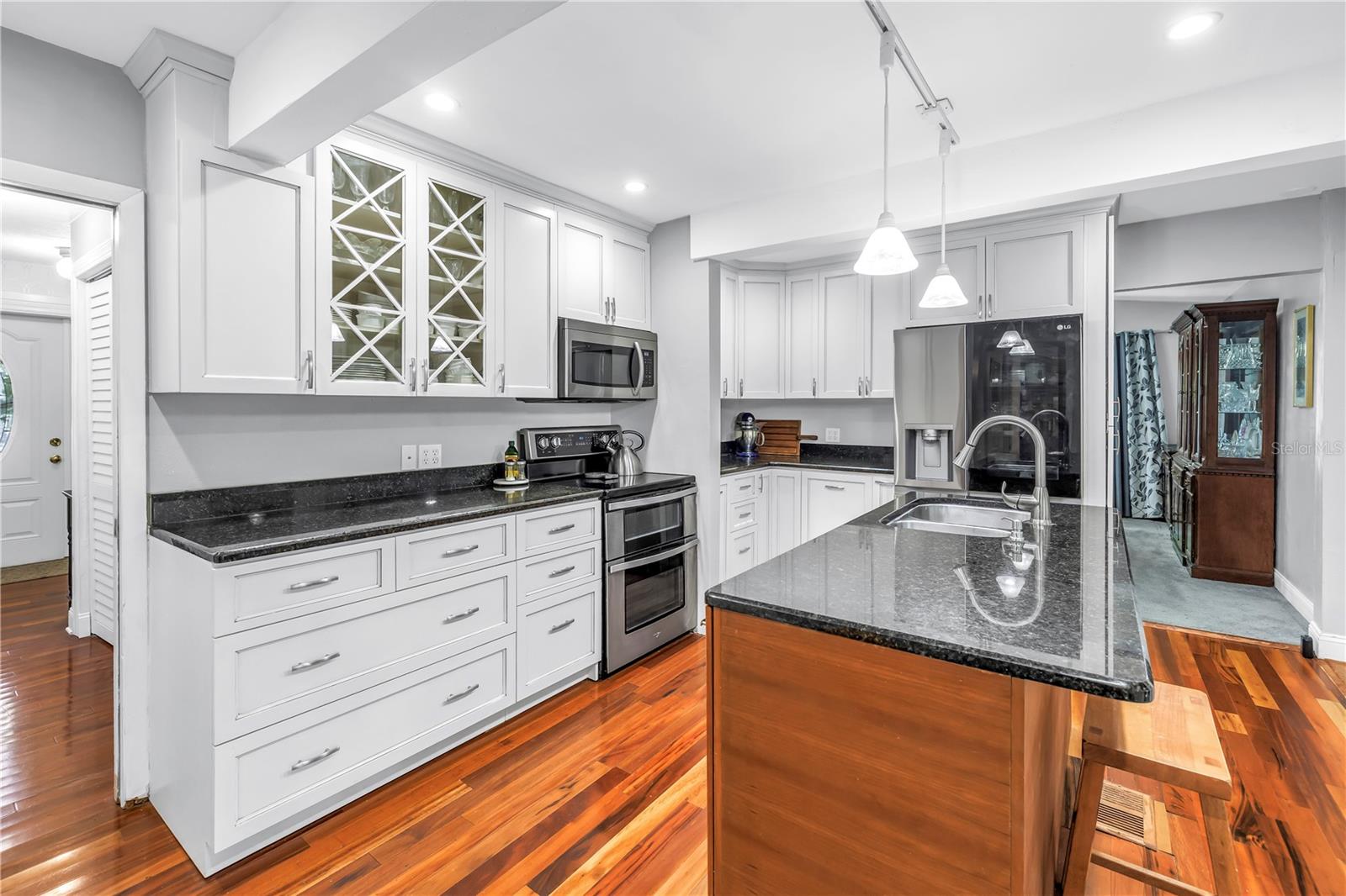 Image 15 of 33 For 6505 Cedar Street Ne