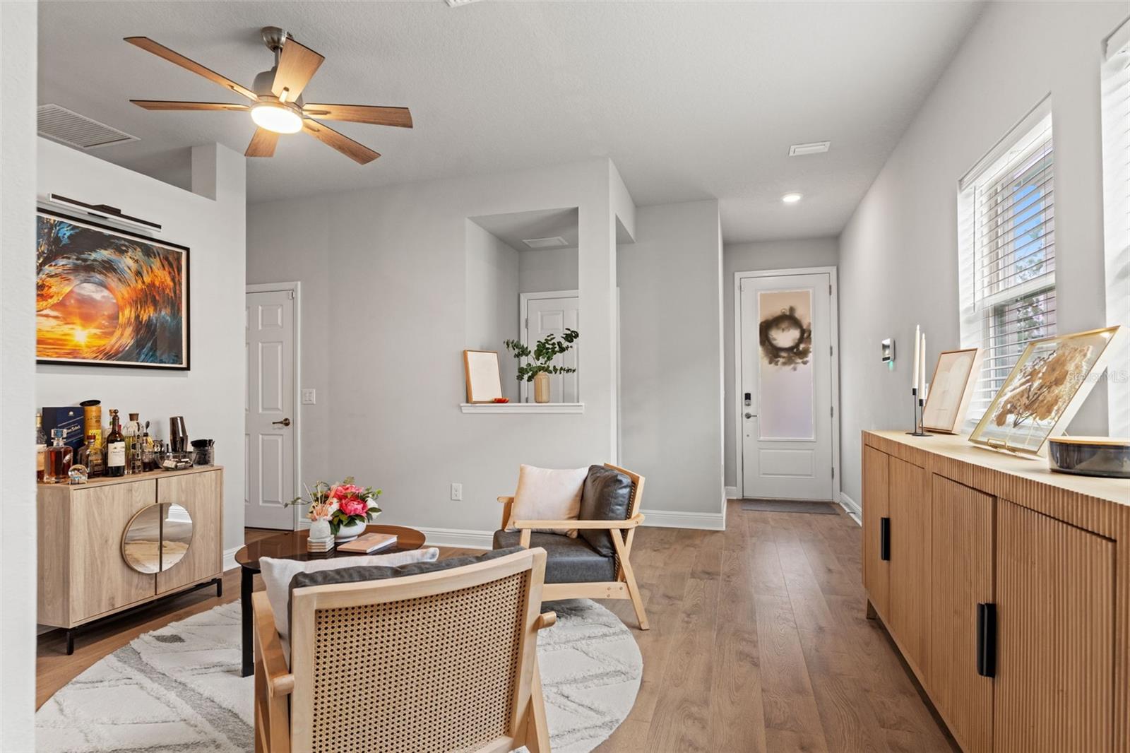 Image 3 of 27 For 5607 Del Coronado