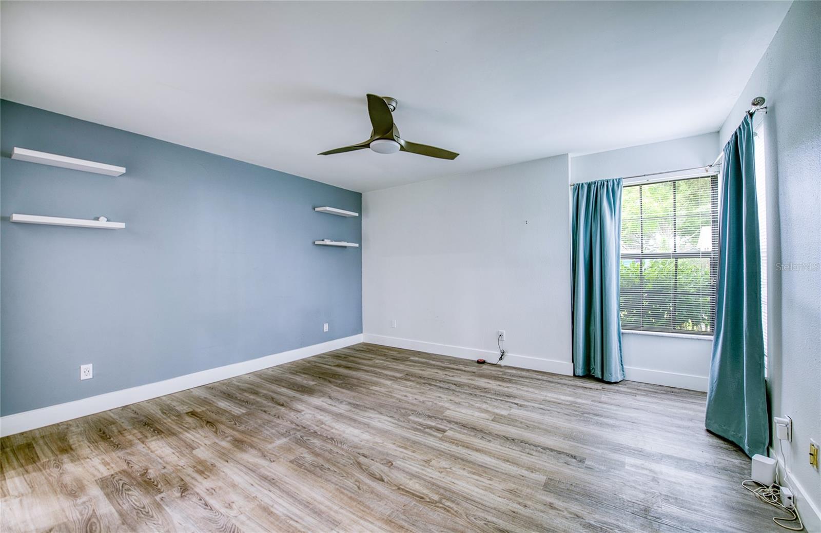 Image 17 of 34 For 2617 Bentley Dr