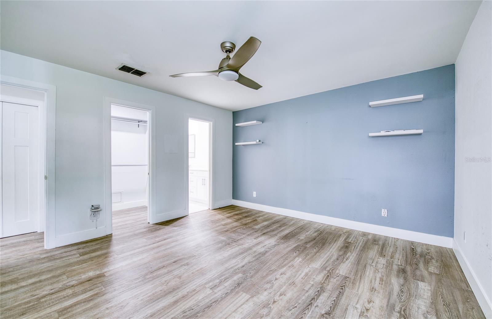 Image 18 of 34 For 2617 Bentley Dr