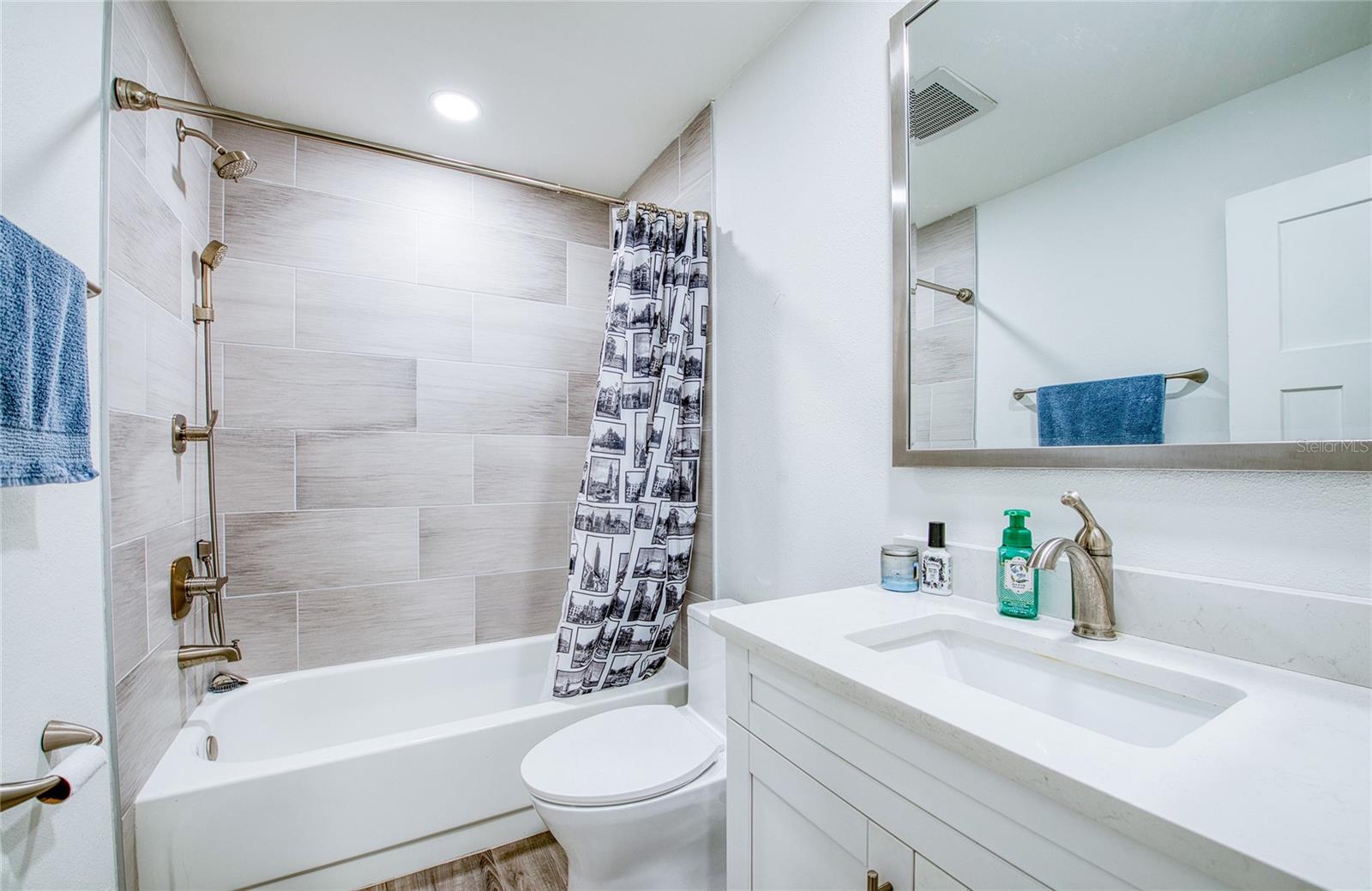 Image 26 of 34 For 2617 Bentley Dr