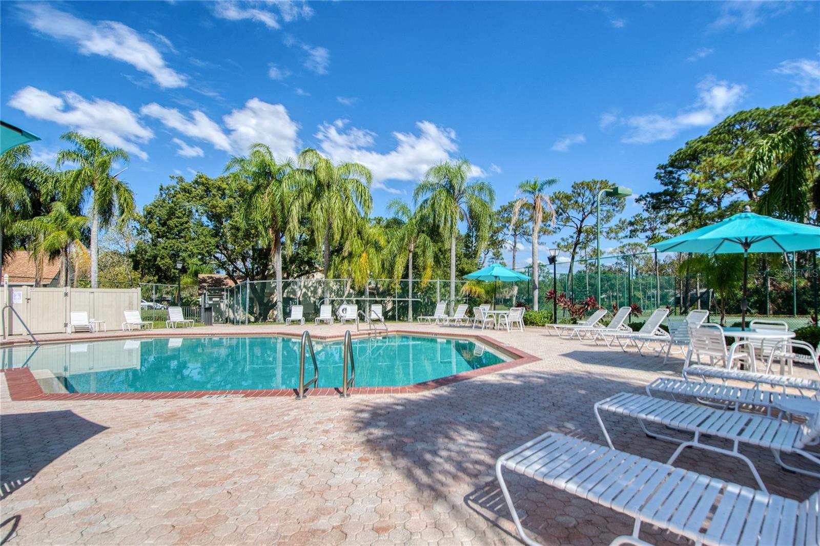 Image 32 of 34 For 2617 Bentley Dr