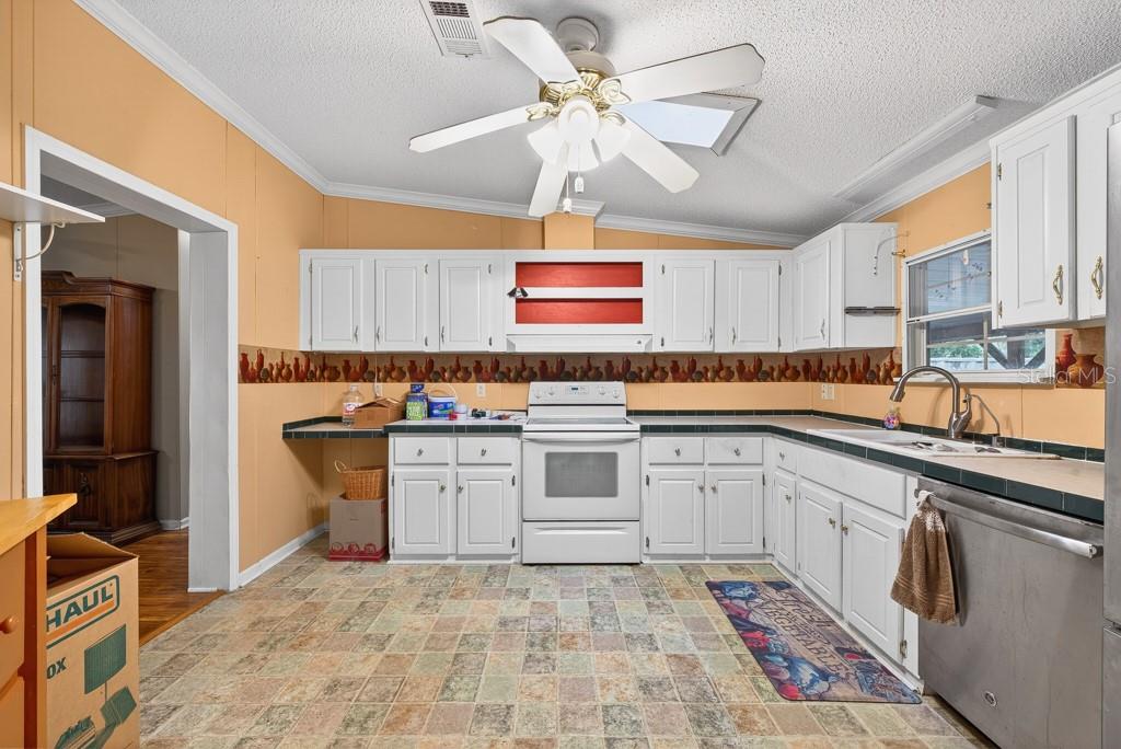 Image 11 of 47 For 11809 Dunwoodie Manor Drive