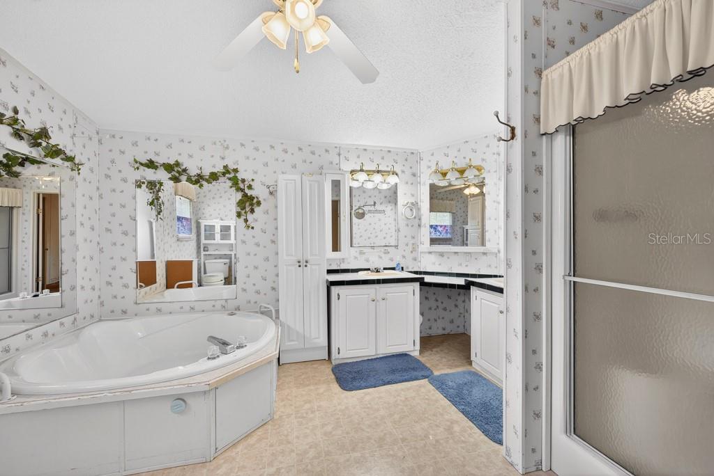 Image 15 of 47 For 11809 Dunwoodie Manor Drive