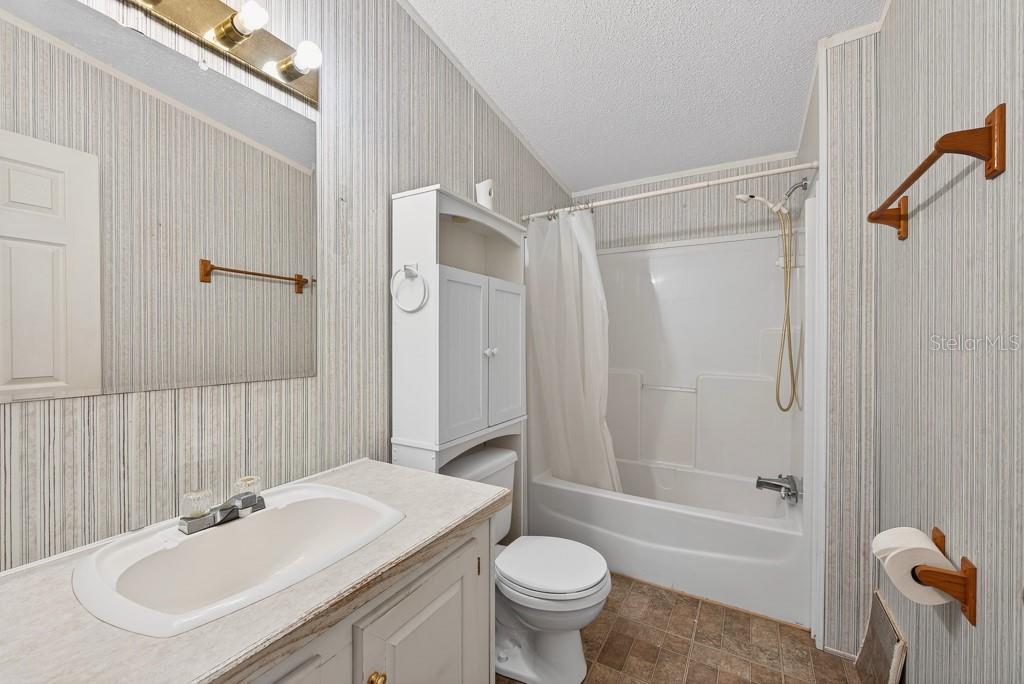 Image 21 of 47 For 11809 Dunwoodie Manor Drive