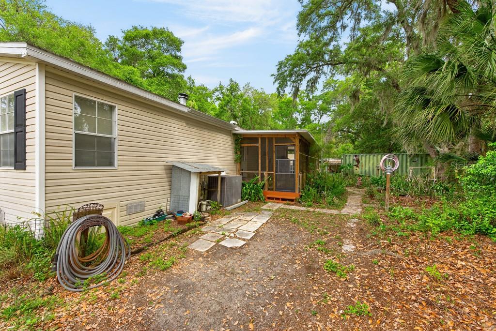 Image 25 of 47 For 11809 Dunwoodie Manor Drive