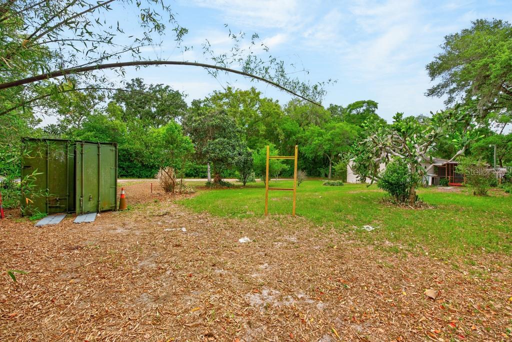 Image 27 of 47 For 11809 Dunwoodie Manor Drive