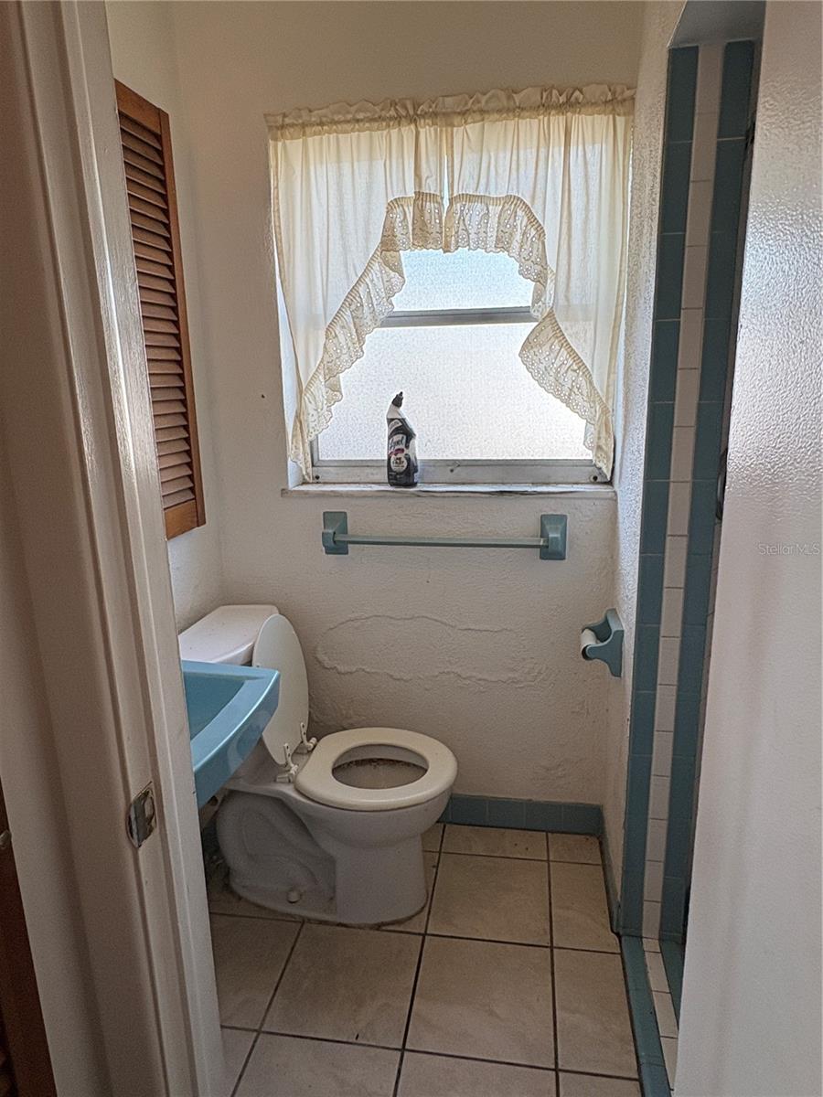 Image 20 of 72 For 1705 Jefferson Avenue