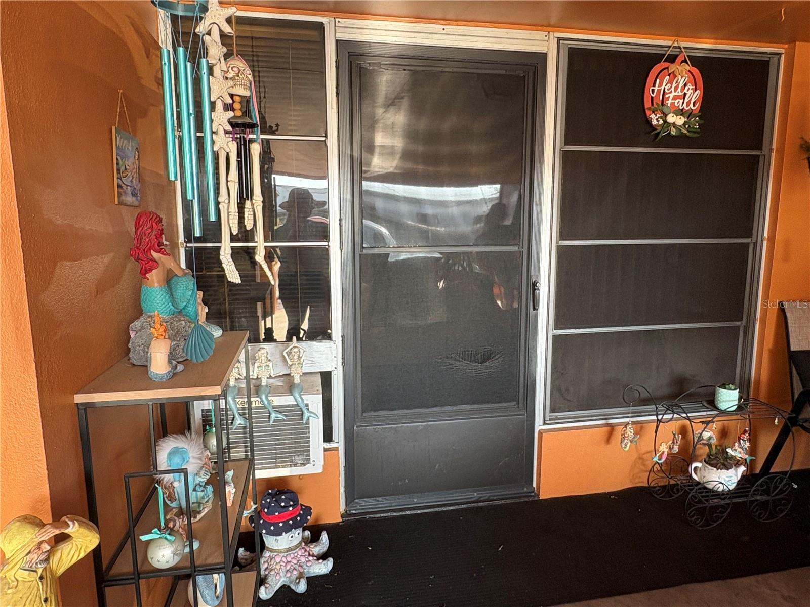 Image 23 of 72 For 1705 Jefferson Avenue