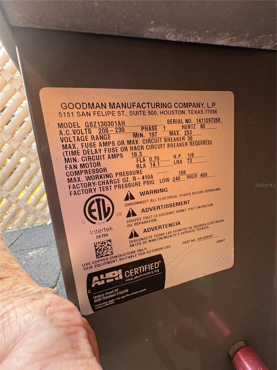 Image 4 of 72 For 1705 Jefferson Avenue