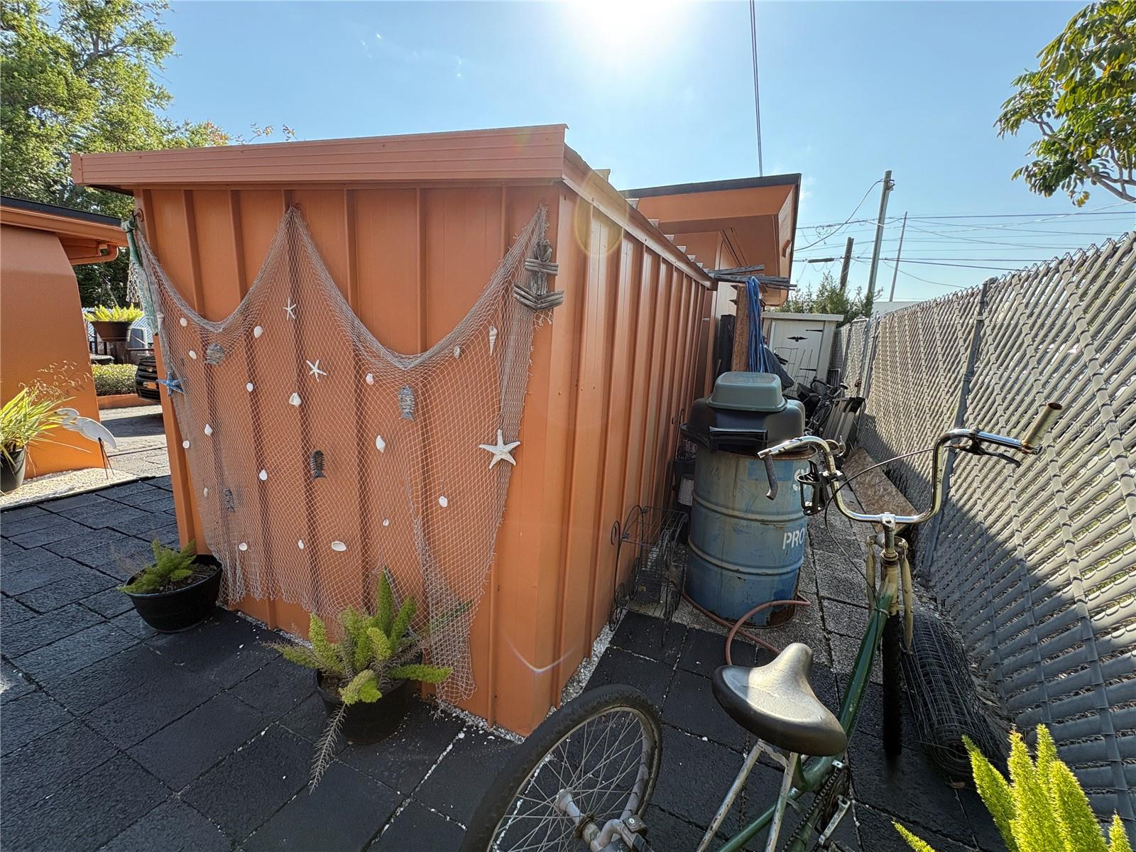 Image 7 of 72 For 1705 Jefferson Avenue