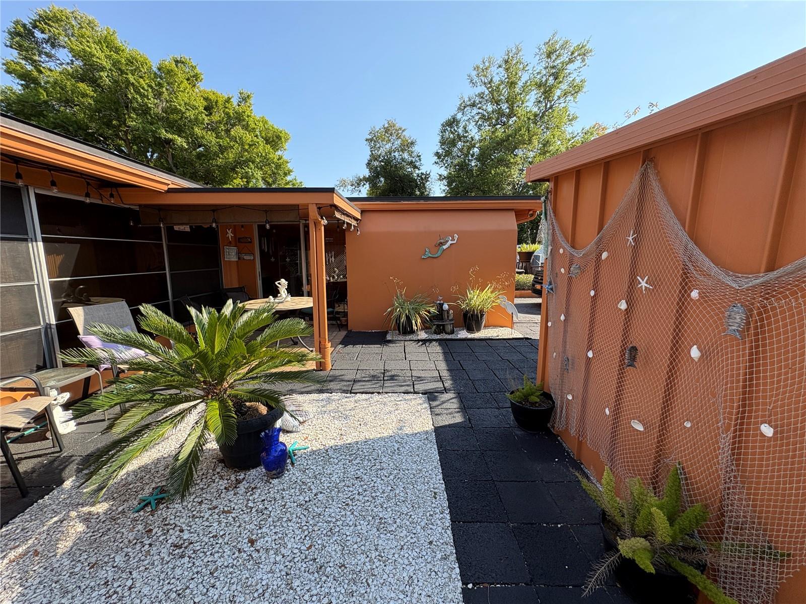 Image 8 of 72 For 1705 Jefferson Avenue