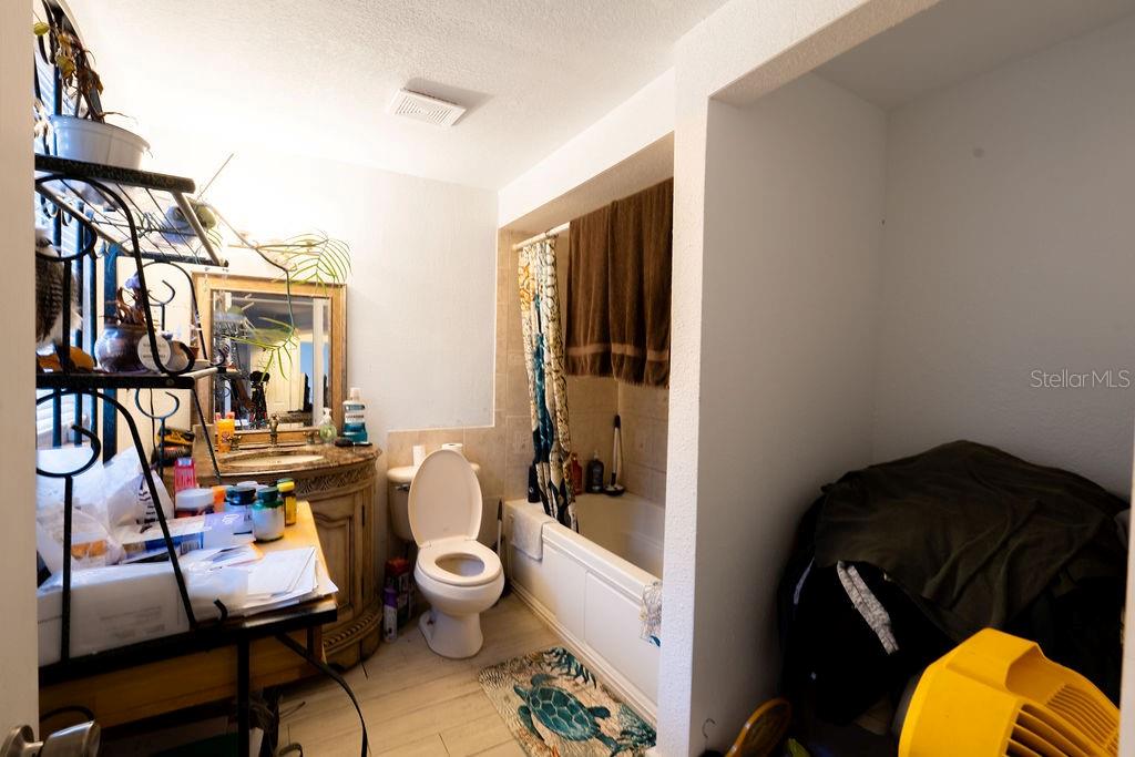 Image 16 of 22 For 16440 Arbor Ridge Drive