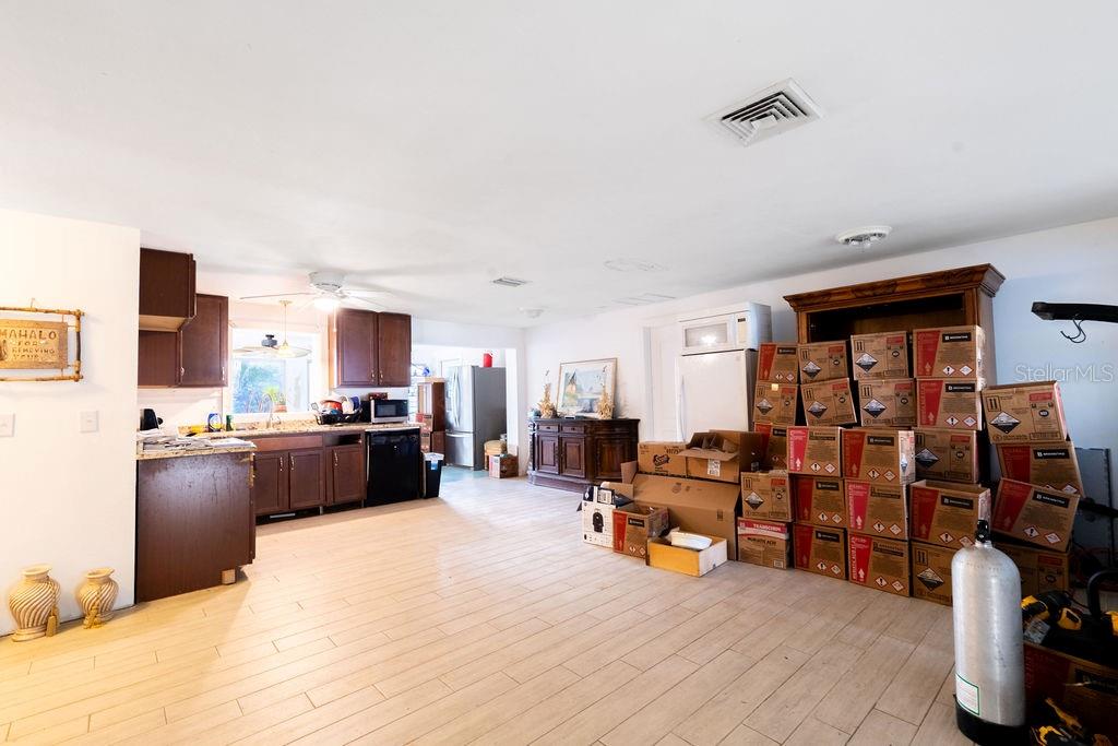 Image 5 of 22 For 16440 Arbor Ridge Drive