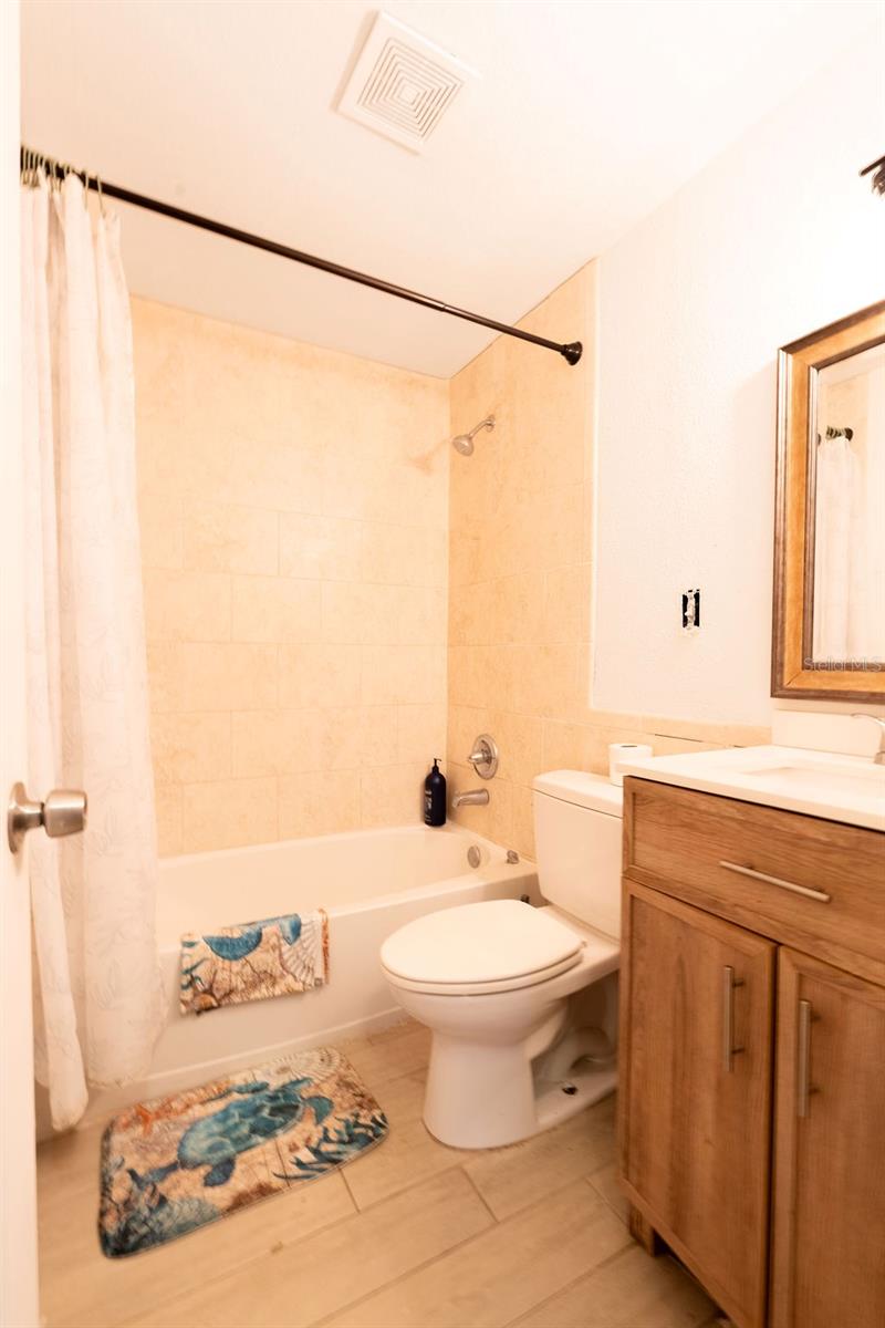 Image 9 of 22 For 16440 Arbor Ridge Drive