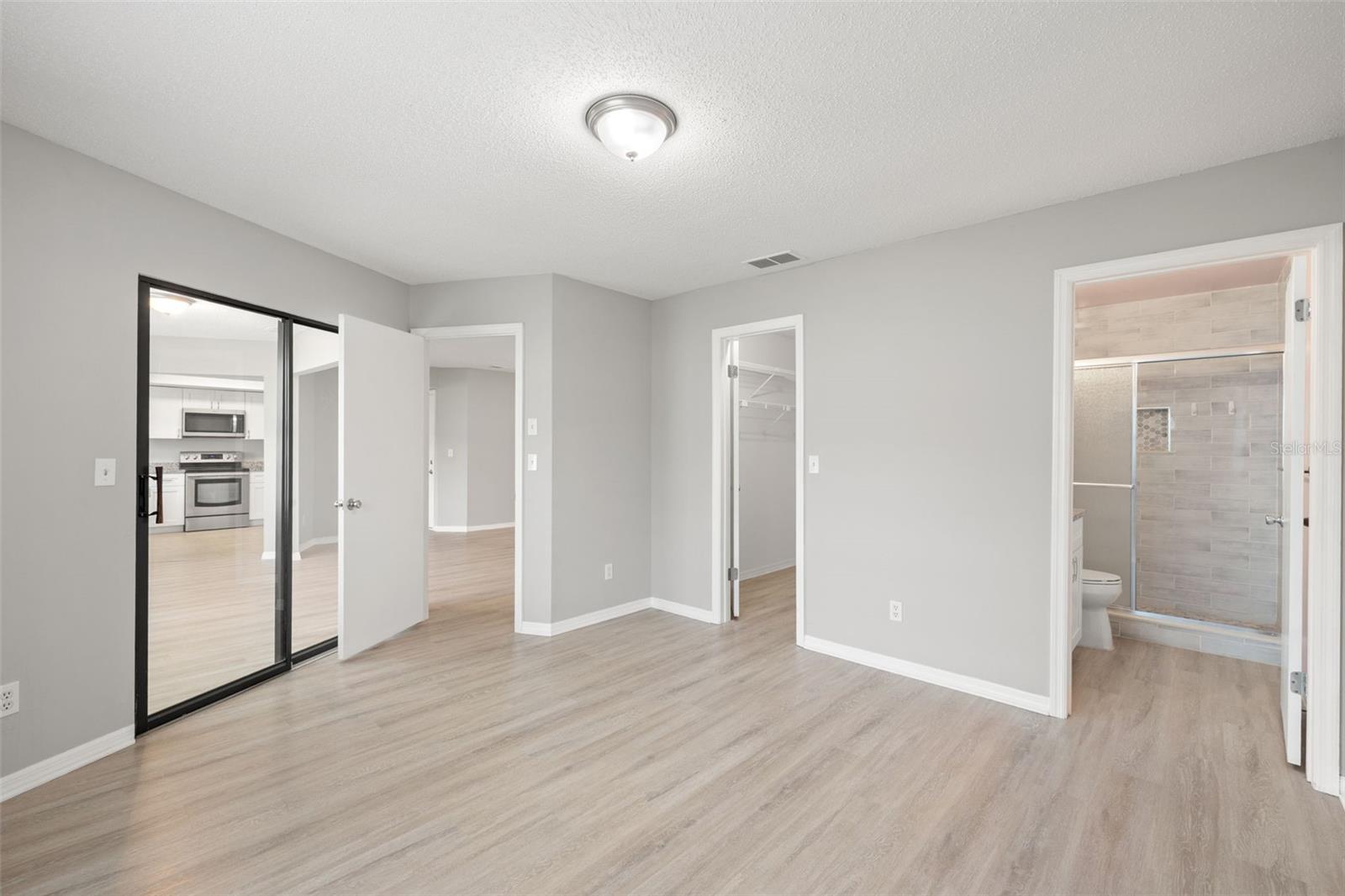Image 13 of 41 For 2115 Halcyon Drive