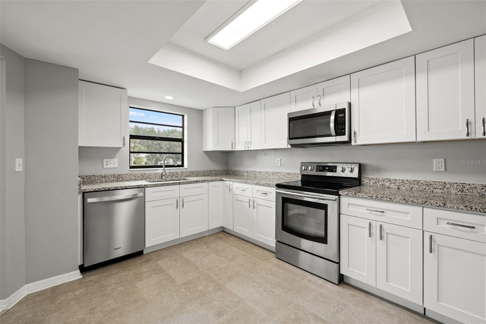 Image 17 of 41 For 2115 Halcyon Drive